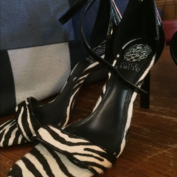 Vince Camuto stilettos - Picture 2 of 5